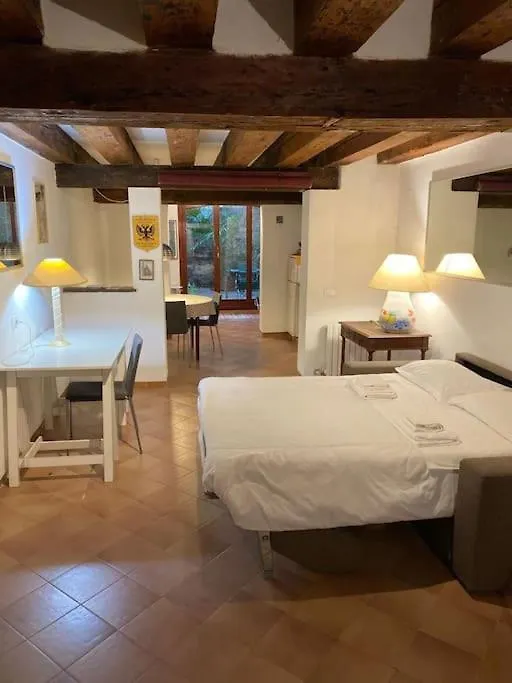 Apartment Calle Dei Furlani - Appartamento Con Cortile Venice